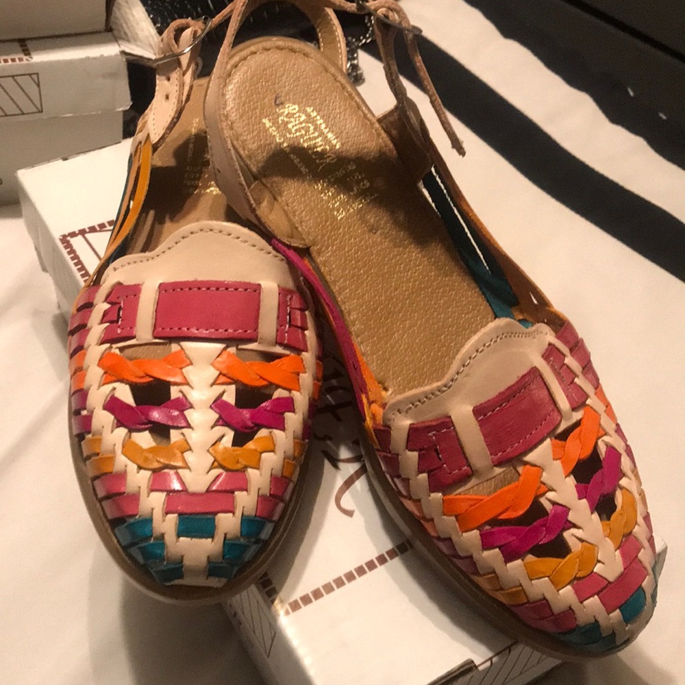 Mexican Sandals - Picture 2 of 3